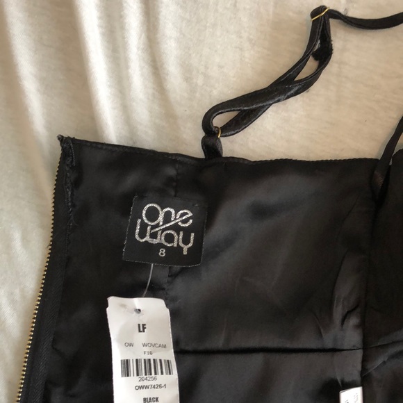 Black crop top - Picture 2 of 4